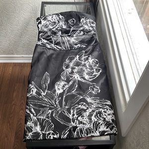 Le Chateau Strapless Dress - Black Floral